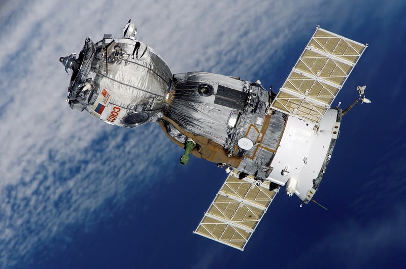Planet Discovery Spacecraft